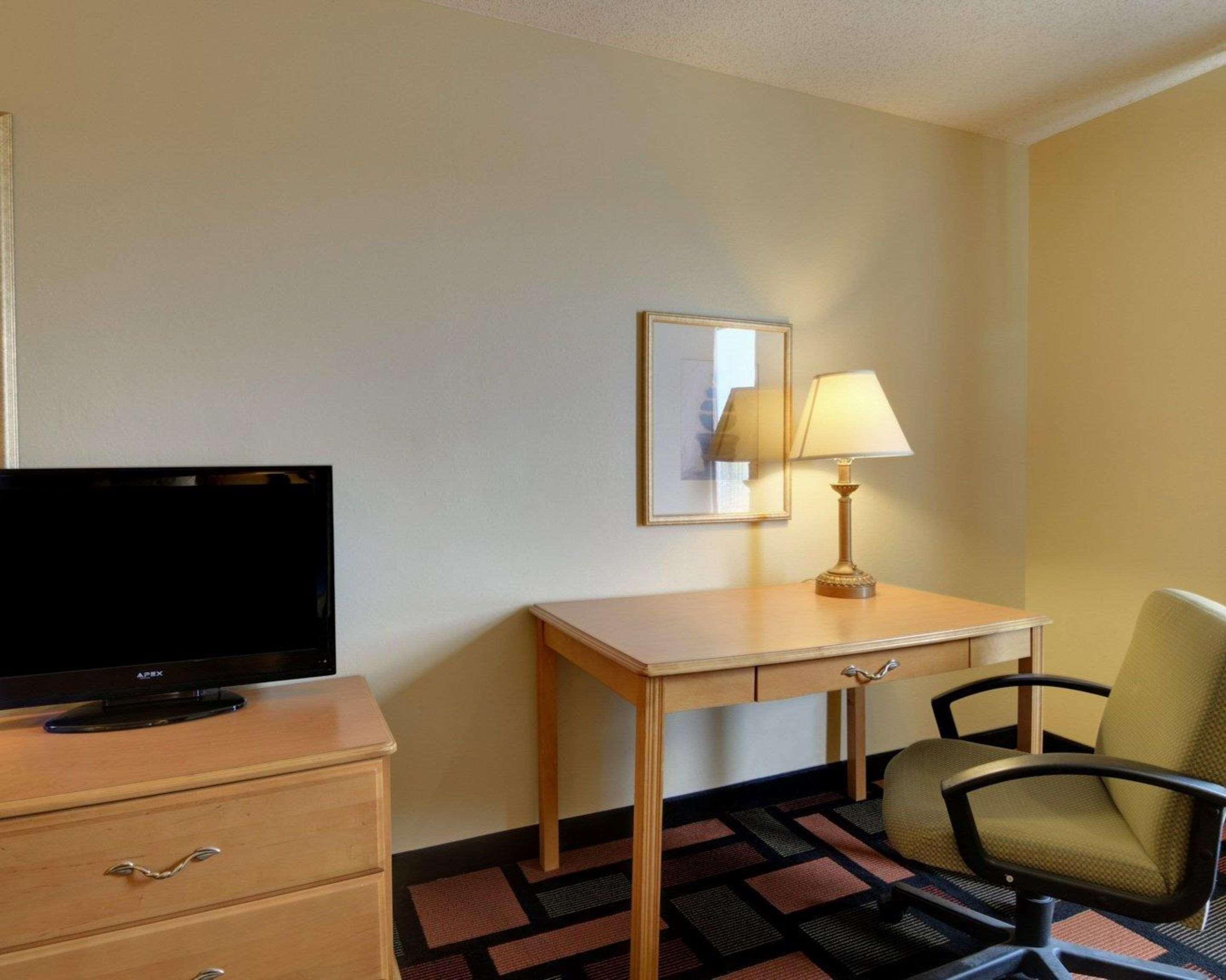 Quality Inn & Suites Malvern Exteriör bild