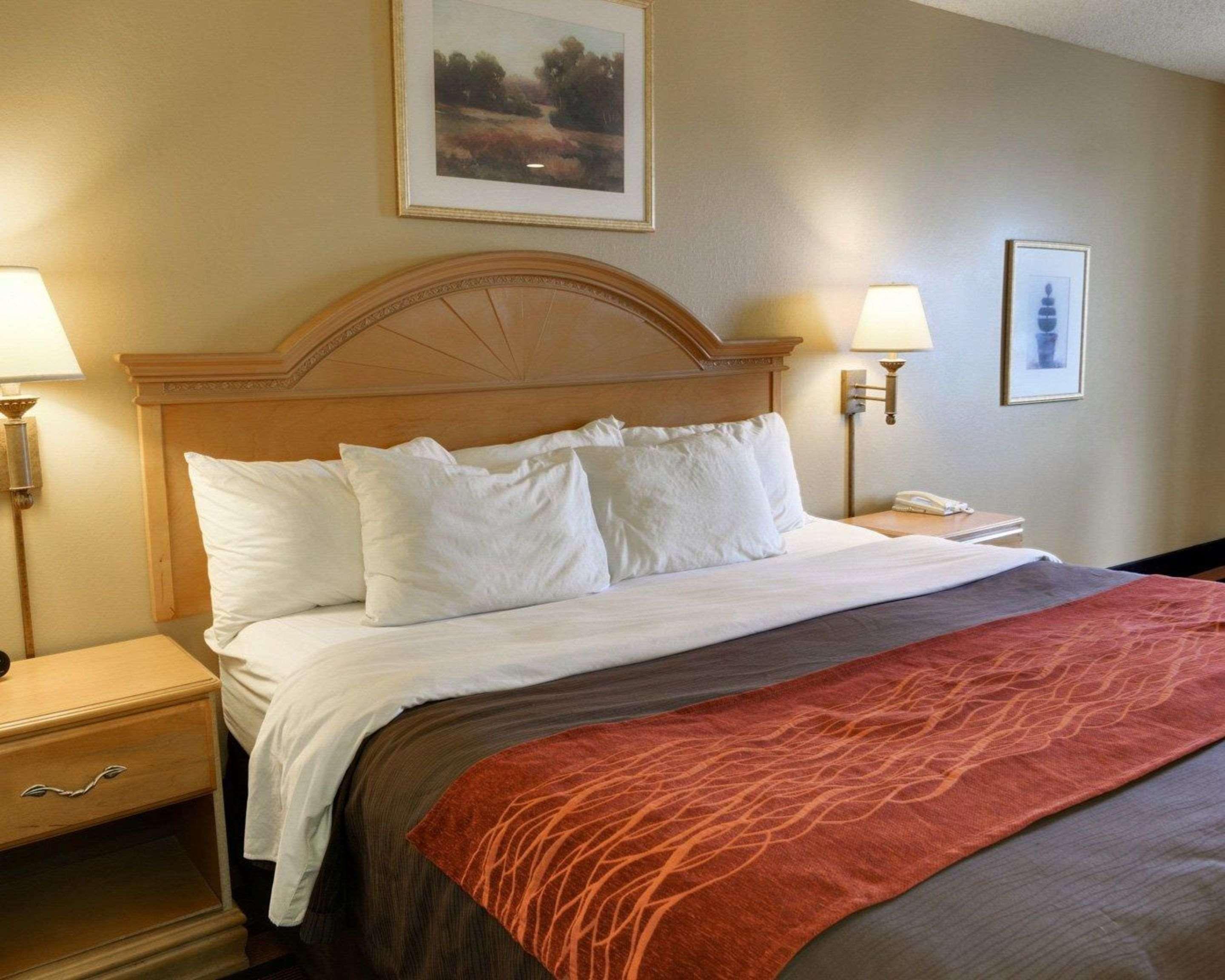 Quality Inn & Suites Malvern Exteriör bild