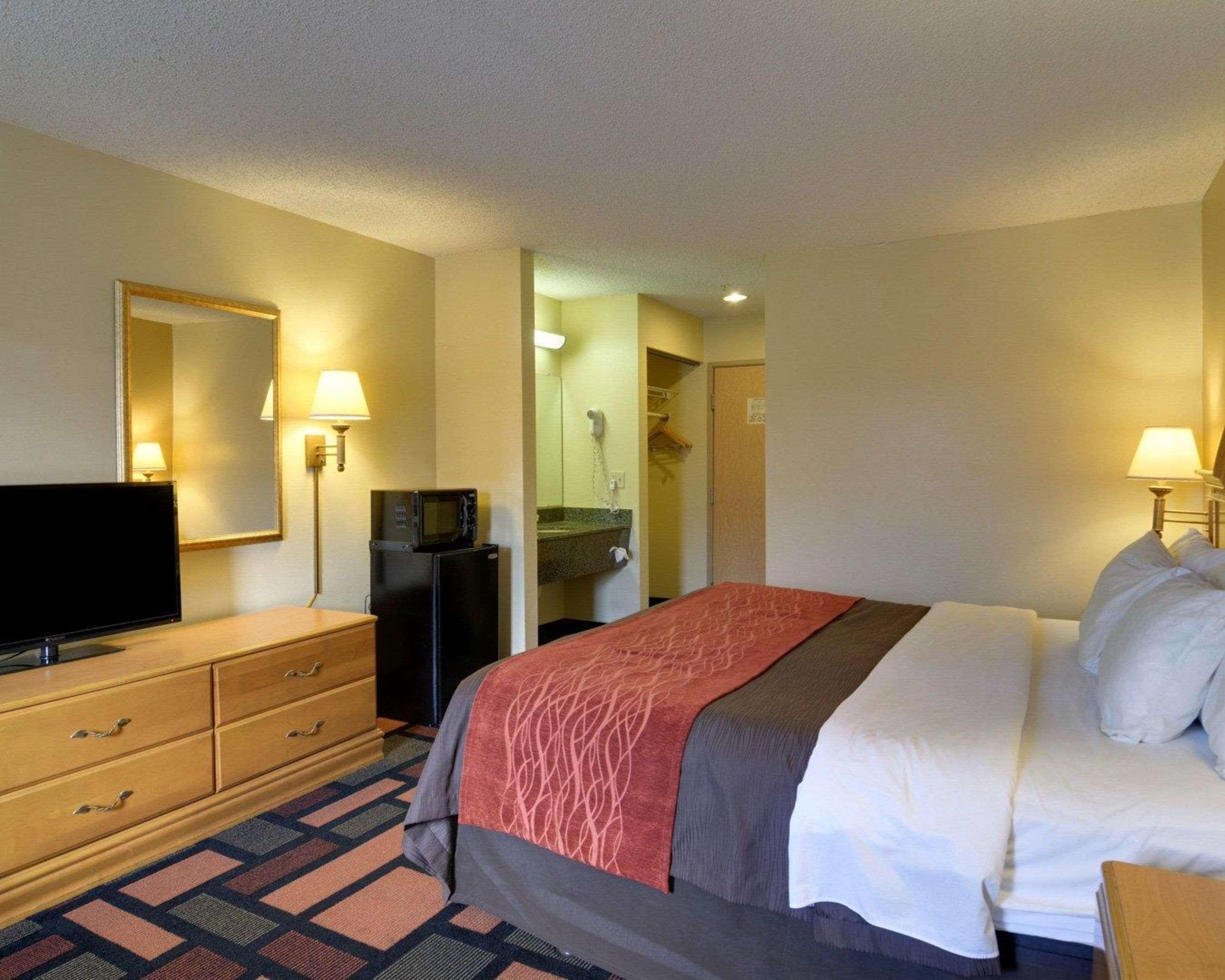 Quality Inn & Suites Malvern Exteriör bild