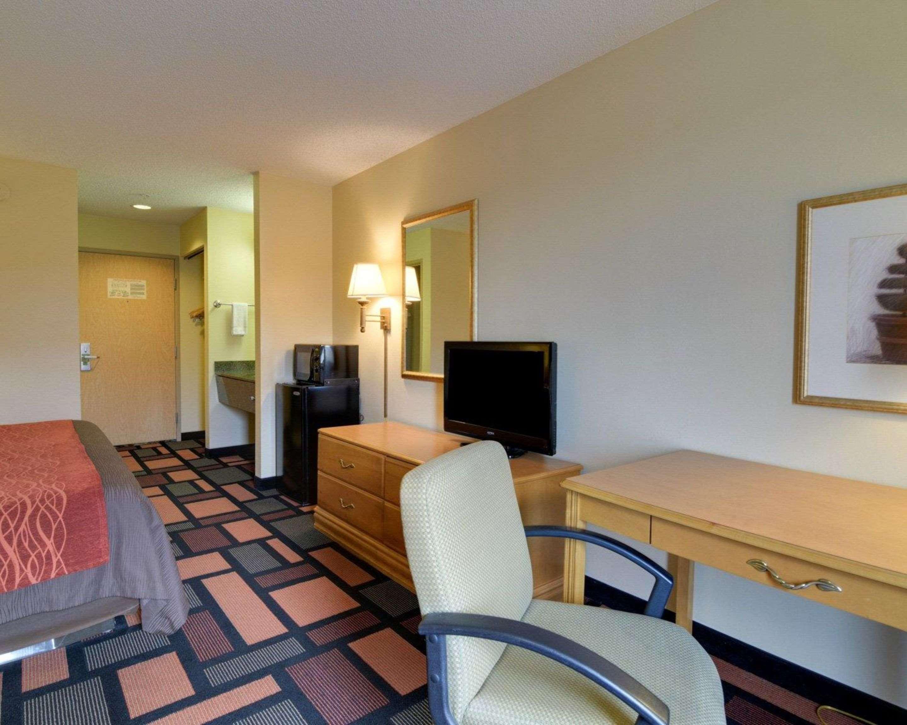 Quality Inn & Suites Malvern Exteriör bild